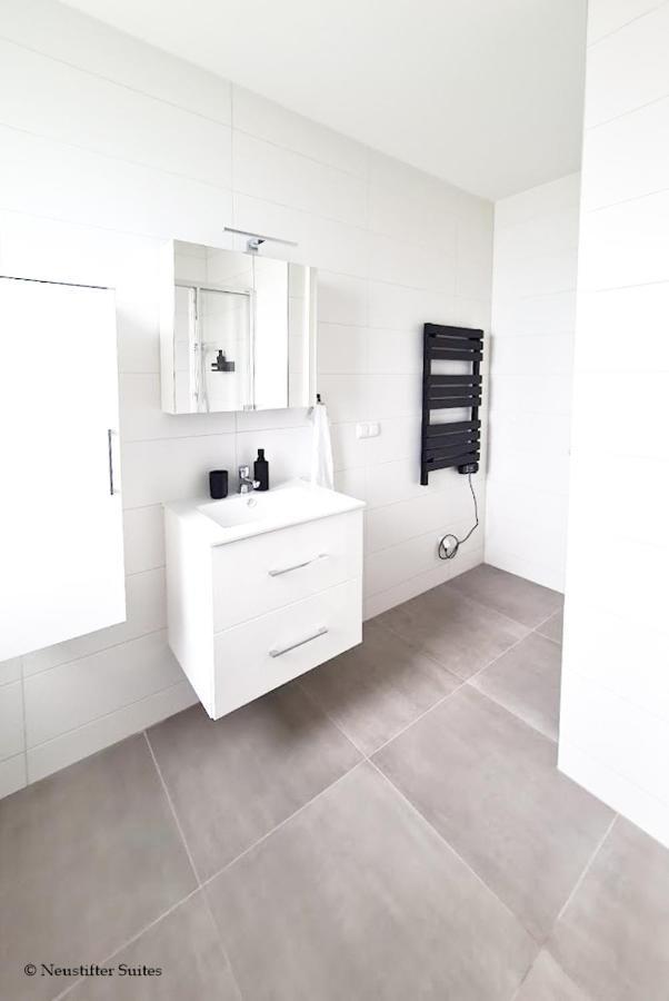 Friendship Suite Mörbisch am See Dış mekan fotoğraf